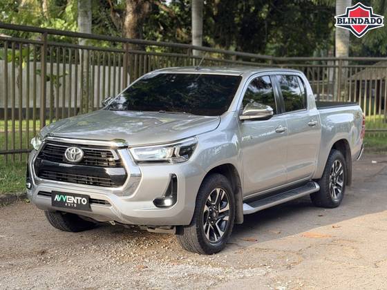 TOYOTA HILUX 2.8 SRX 4X4 CD 16V DIESEL 4P AUTOMÁTICO